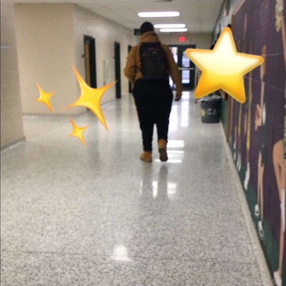 Meet your Posher, Mark’quelle - Picture 1 of 1